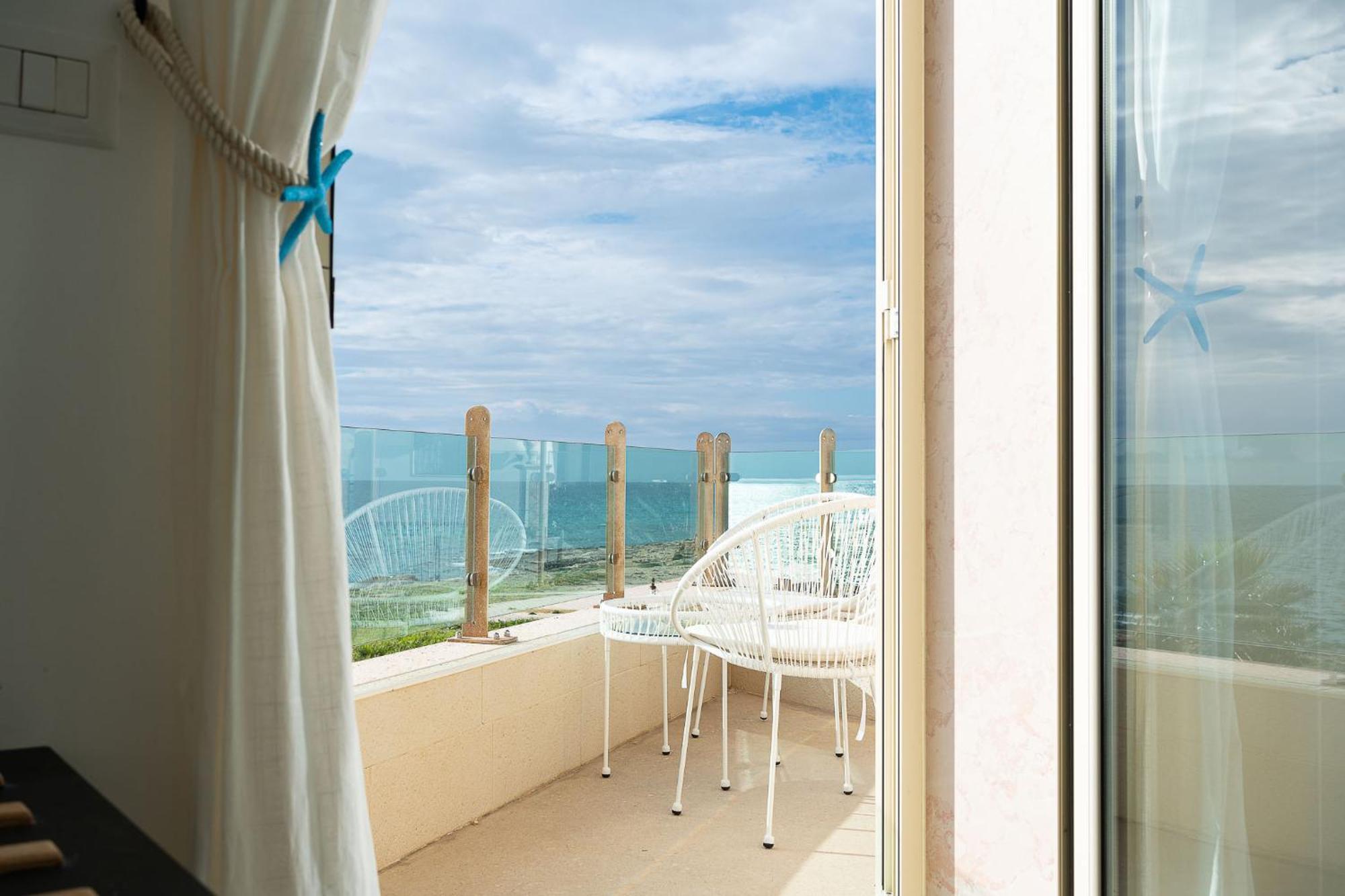Preferisco B&B E Trattoria Sul Mare Torre Suda Exterior photo